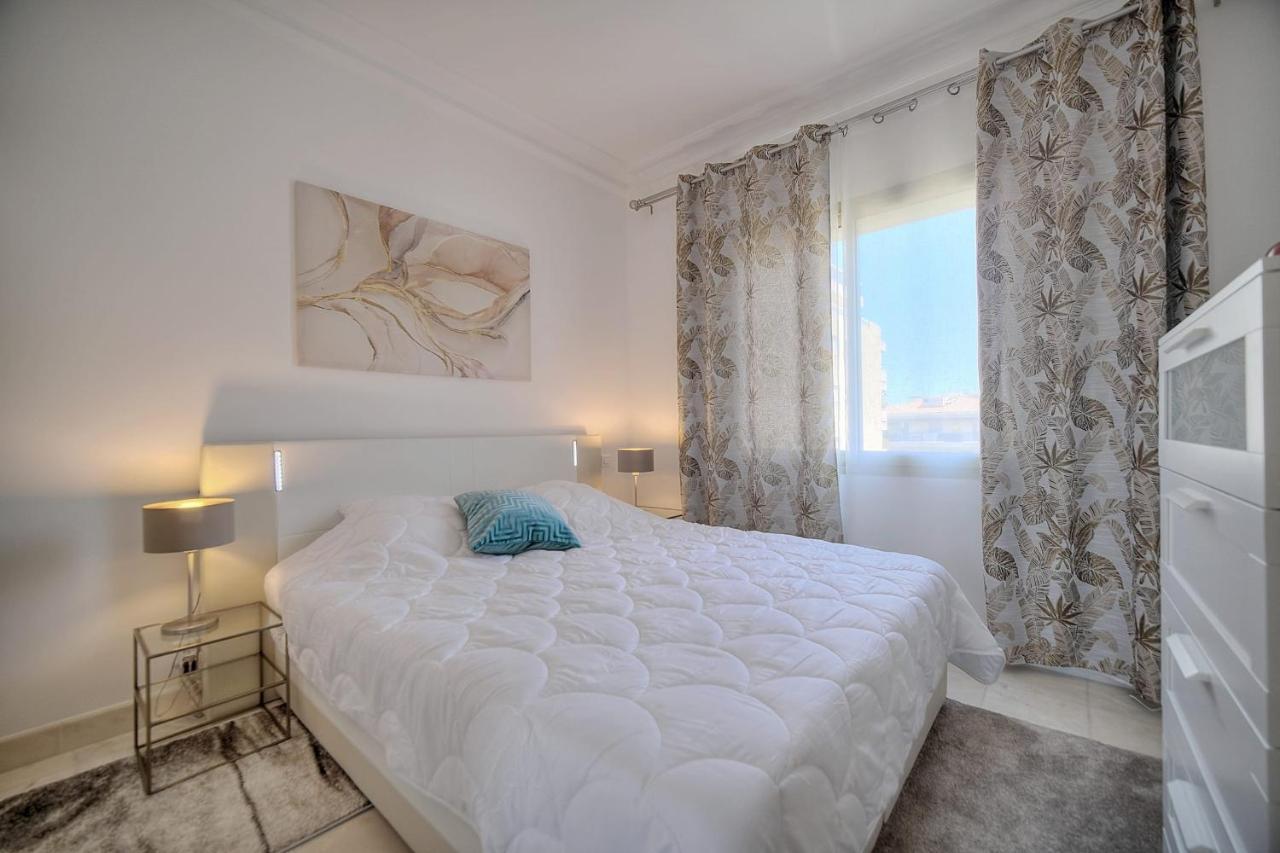 Appartement Ref 1478 - Croisette - Sea View For Rent